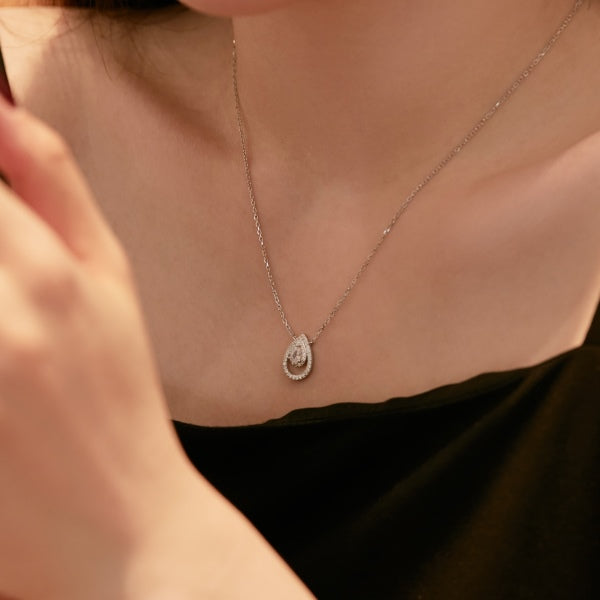 Pear necklace